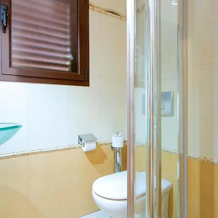 Puerto Del Carmen Sleeps 4 Air Con Wifi Вілла